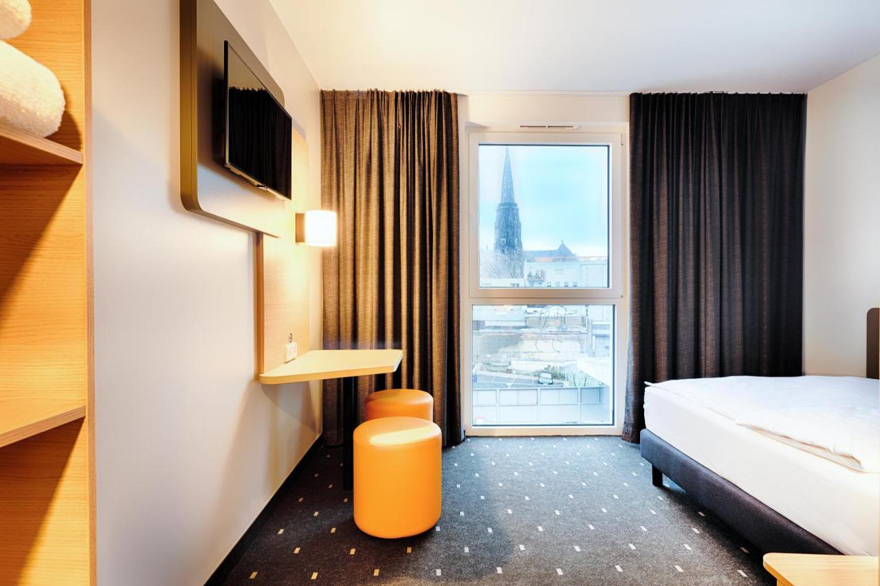 B&B Hotel Bochum-City ภายนอก รูปภาพ