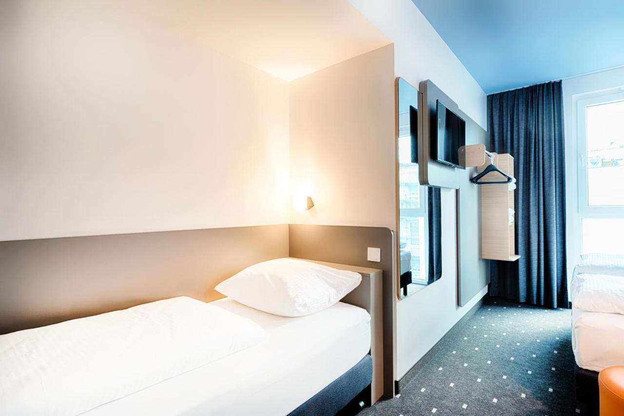 B&B Hotel Bochum-City ภายนอก รูปภาพ